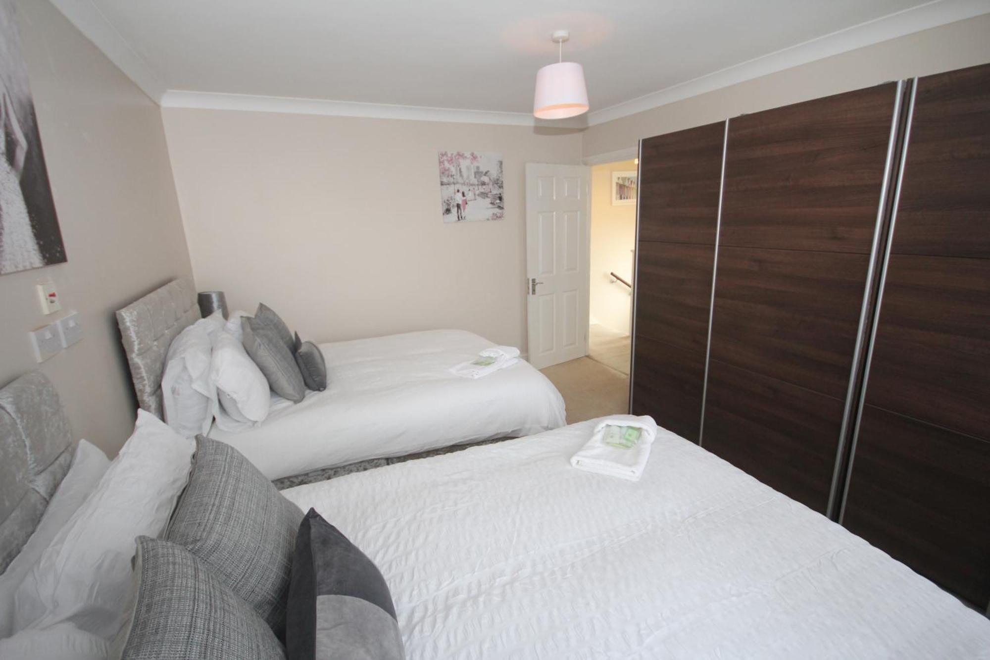 Vila Kenton House Harrow Exteriér fotografie
